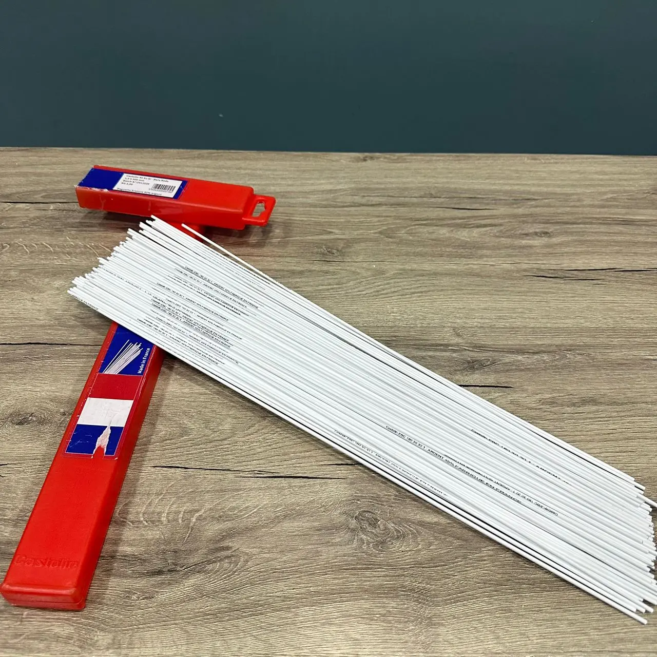 BOITE 1KG 100BAGUETTES ARGENT 45 Pourcent ENROBEE DE SOUDURE CASTOLIN EUTECTIC EBC 45 SN SI FABRIQUE IN FRANCE